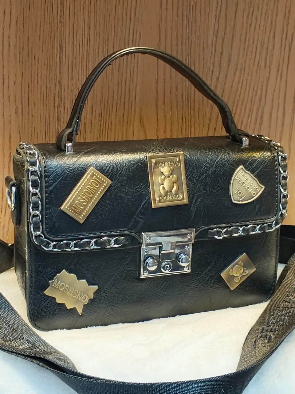 Dust Hand Bag golden tags